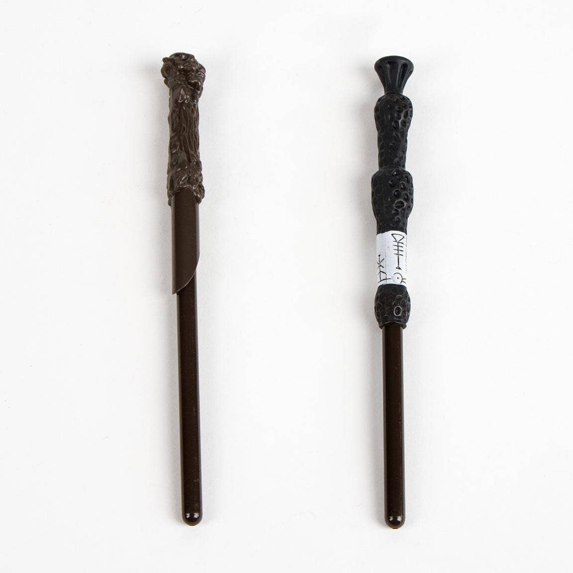 Harry Potter pen set, Harry Potter wand pen, wizard pen, Hogwarts stationery, magical pen set, Harry Potter gift, kids stationery, fantasy writing pen, wizarding world merchandise, novelty pens